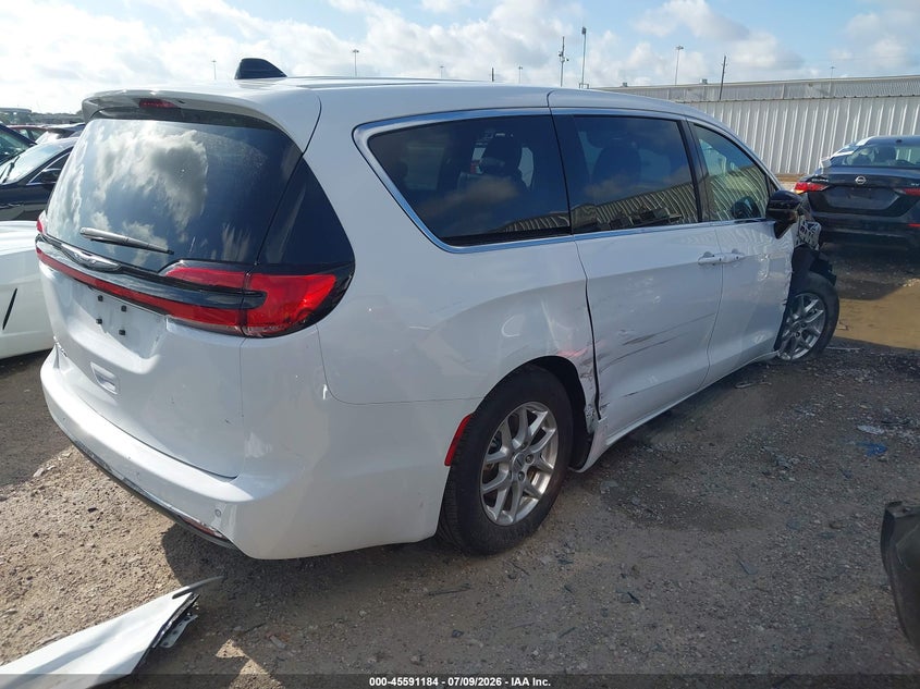 2025 Chrysler Pacifica VIN 2C4RC1BG8SR555611 IAAI salvage auction — SIDE, Enterprise Vehicles Clear Only (Florida), sold $9,600 on 2026-07-15 (photo 4)