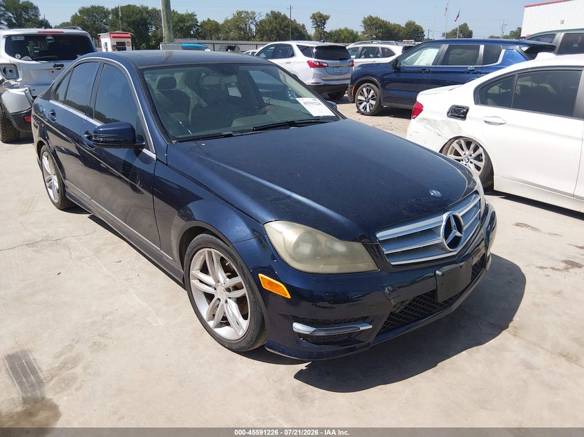 2013 Mercedes-benz C-klasse VIN WDDGF4HB1DA863261 IAAI salvage auction — NORMAL WEAR, Nrc Lienholder Repossession Paperwork (Texas), sold $375 on 2026-08-04 (photo 1)