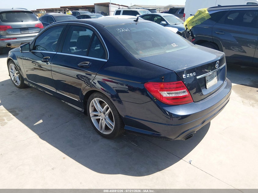 2013 Mercedes-benz C-klasse VIN WDDGF4HB1DA863261 IAAI salvage auction — NORMAL WEAR, Nrc Lienholder Repossession Paperwork (Texas), sold $375 on 2026-08-04 (photo 3)