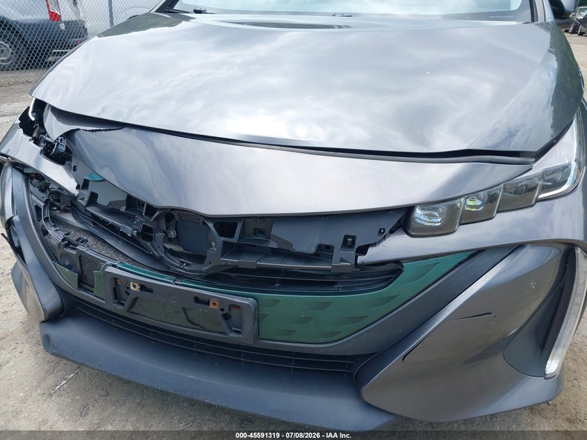 2017 Toyota Prius VIN JTDKARFP4H3002102 IAAI salvage auction — NORMAL WEAR, Salvage Title, sold $7,950 on 2026-07-14 (photo 6)