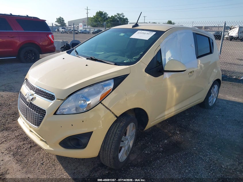 2014 Chevrolet Spark VIN KL8CA6S94EC402840 IAAI salvage auction — NORMAL WEAR, Clear - Public Restricted (Oklahoma), sold $375 on 2026-07-28 (photo 2)