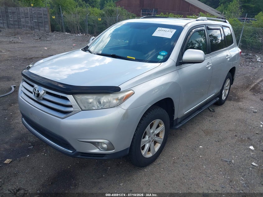 2012 Toyota Highlander VIN 5TDBK3EH3CS106124 IAAI salvage auction — NORMAL WEAR, Salvage Title, sold $3,600 on 2026-07-31 (photo 2)