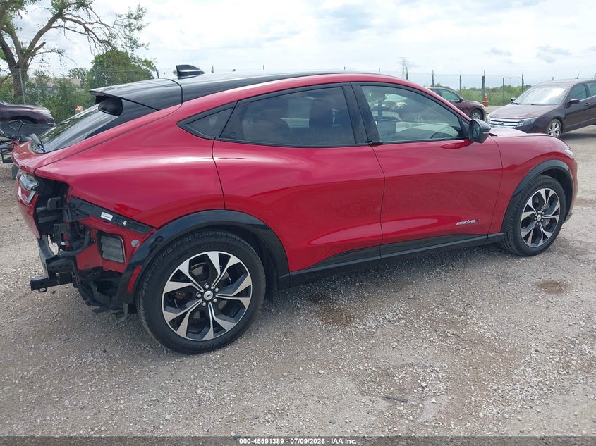 2021 Ford Mustang mach-e VIN 3FMTK3SU0MMA51263 IAAI salvage auction — REAR END, Clear Claim Paid (Wisconsin), sold $9,400 on 2026-07-30 (photo 4)