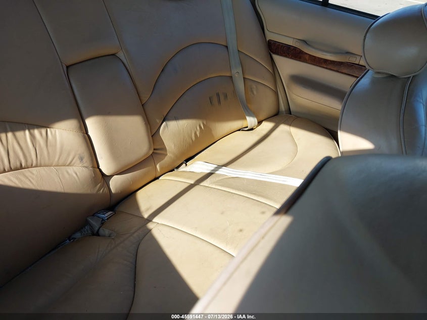 1997 Mercury Grand marquis VIN 2MELM75W6VX704881 IAAI salvage auction — NORMAL WEAR, Regular (South Dakota), sold $375 on 2026-07-28 (photo 8)