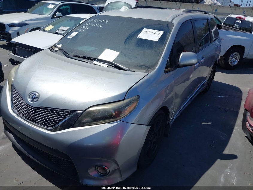 2017 Toyota Sienna VIN 5TDXZ3DC6HS884044 IAAI salvage auction — VANDALISM, Salvage Certificate (California), sold $1,775 on 2026-07-29 (photo 2)