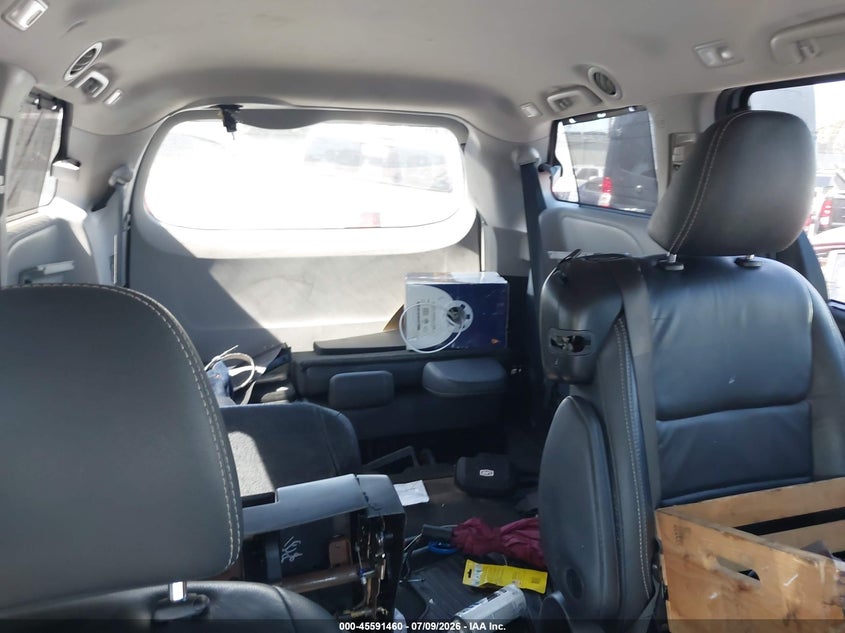 2017 Toyota Sienna VIN 5TDXZ3DC6HS884044 IAAI salvage auction — VANDALISM, Salvage Certificate (California), sold $1,775 on 2026-07-29 (photo 8)