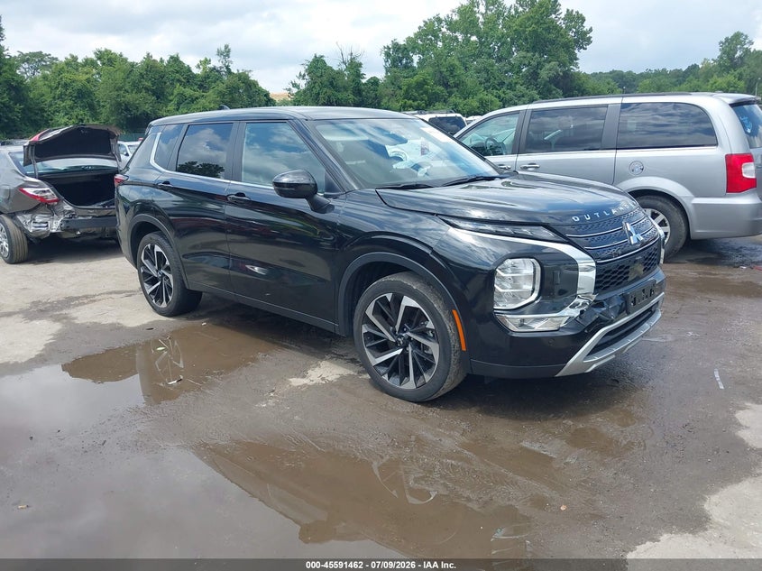 2024 Mitsubishi Outlander VIN JA4J4VA80RZ076802 — IAAI salvage auction photo