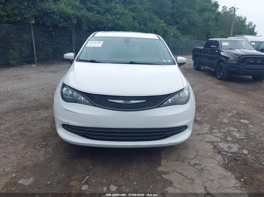 2020 Chrysler Voyager VIN 2C4RC1AG4LR193201 IAAI salvage auction — NORMAL WEAR, Enterprise Vehicles Clear Only (Pennsylvania), sold $10,425 on 2026-07-31 (photo 6)