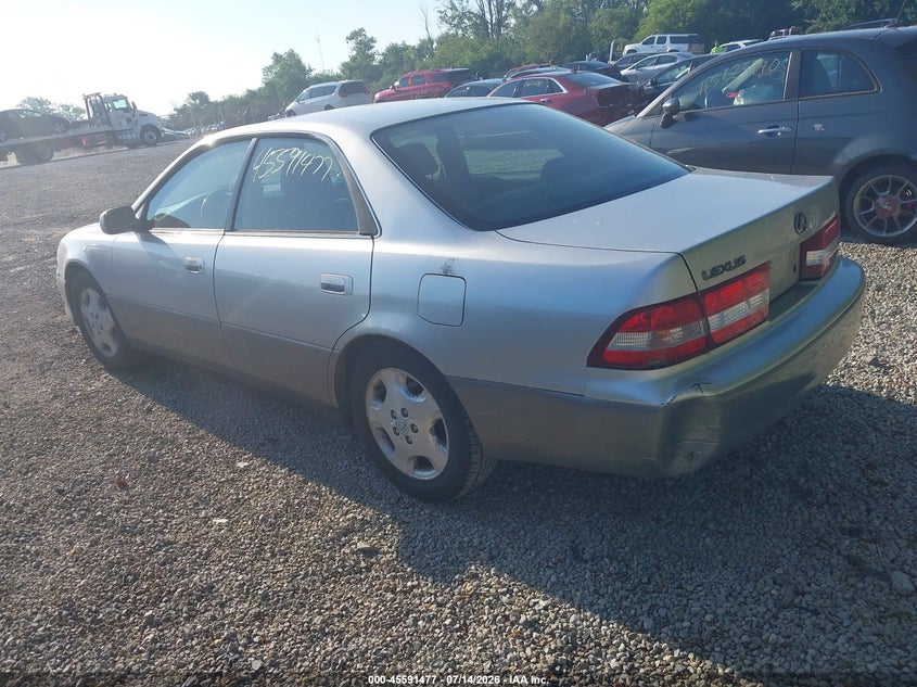 2000 Lexus Es 300 VIN JT8BF28G1Y5089899 IAAI salvage auction — NORMAL WEAR, Original (Ohio), sold $175 on 2026-07-21 (photo 3)