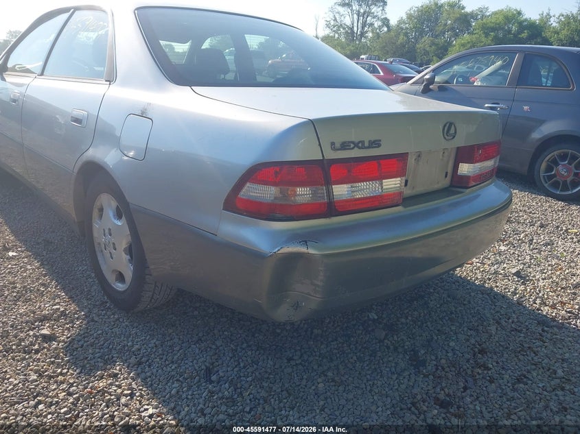 2000 Lexus Es 300 VIN JT8BF28G1Y5089899 IAAI salvage auction — NORMAL WEAR, Original (Ohio), sold $175 on 2026-07-21 (photo 6)