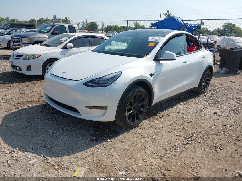 2021 Tesla Model y VIN 5YJYGDED2MF105910 IAAI salvage auction — REAR END, Salvage (Ohio), sold $7,400 on 2026-07-30 (photo 2)