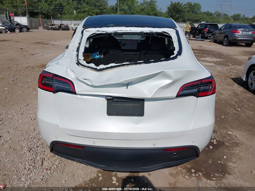 2021 Tesla Model y VIN 5YJYGDED2MF105910 IAAI salvage auction — REAR END, Salvage (Ohio), sold $7,400 on 2026-07-30 (photo 6)