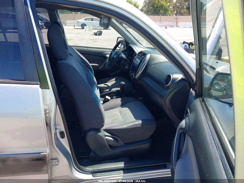 2004 Toyota Rav4 VIN JTEGD20V940010425 IAAI salvage auction — NORMAL WEAR, Salvage Title - Dealer (California), sold $450 on 2026-07-29 (photo 5)