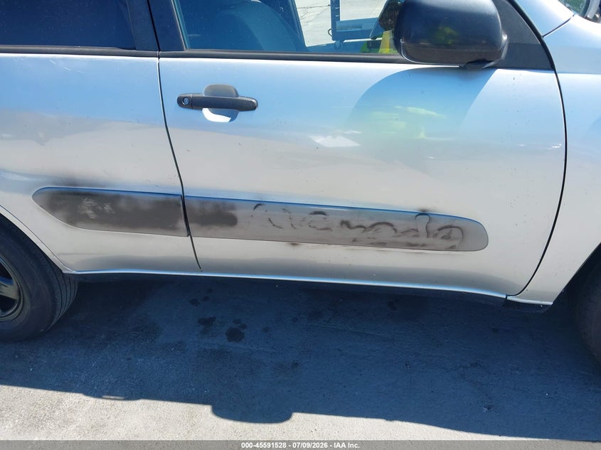2004 Toyota Rav4 VIN JTEGD20V940010425 IAAI salvage auction — NORMAL WEAR, Salvage Title - Dealer (California), sold $450 on 2026-07-29 (photo 6)