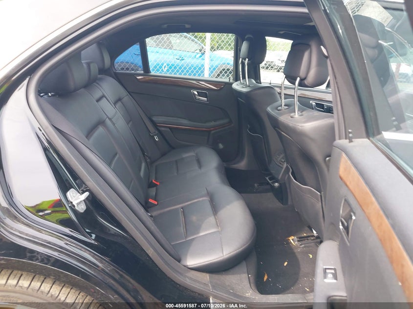 2010 Mercedes-benz E-class VIN WDDHF5GB4AA241535 IAAI salvage auction — FRONT END, Clear (Virginia), sold $1,050 on 2026-08-07 (photo 8)