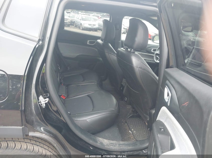 2023 Jeep Compass VIN 3C4NJDFN5PT526781 IAAI salvage auction — NORMAL WEAR, Enterprise Vehicles Clear Only (New Jersey), sold $11,100 on 2026-07-30 (photo 8)