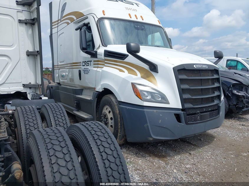 2022 Freightliner New cascadia 126 VIN 3AKJHHDR5NSNC1217 IAAI salvage auction — NORMAL WEAR, Clear (Indiana), sold $14,100 on 2026-07-29 (photo 1)