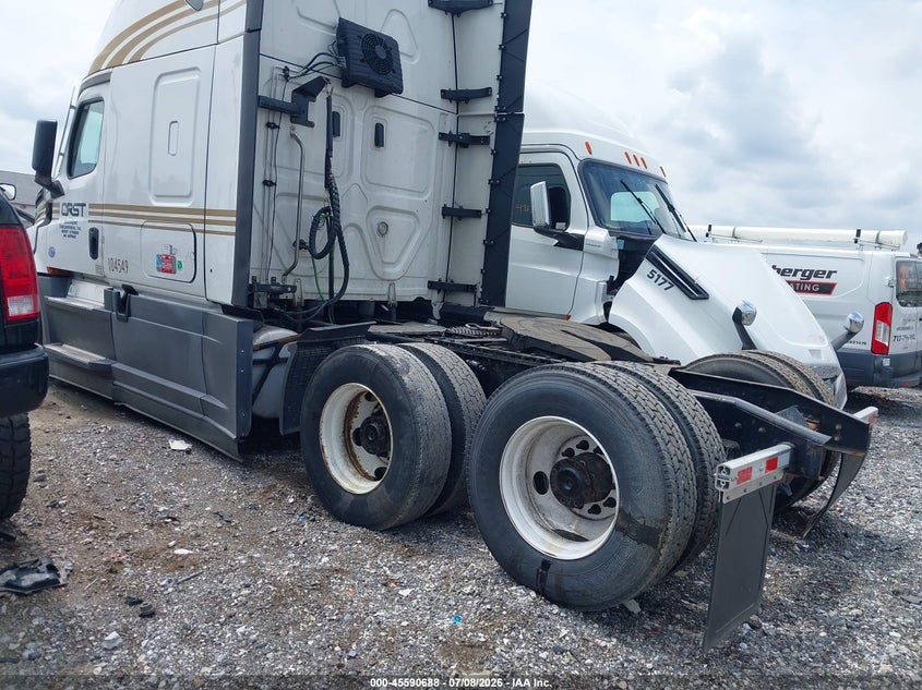 2022 Freightliner New cascadia 126 VIN 3AKJHHDR5NSNC1217 IAAI salvage auction — NORMAL WEAR, Clear (Indiana), sold $14,100 on 2026-07-29 (photo 3)