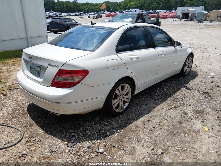 2010 Mercedes-benz C class VIN WDDGF8BB8AR126152 IAAI salvage auction — NORMAL WEAR, Clear (Florida), sold $450 on 2026-07-31 (photo 4)