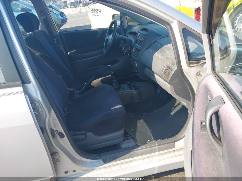 2004 Suzuki Aerio VIN JS2RA61S345201364 IAAI salvage auction — NORMAL WEAR, Clear (North Carolina), sold $275 on 2026-07-22 (photo 5)