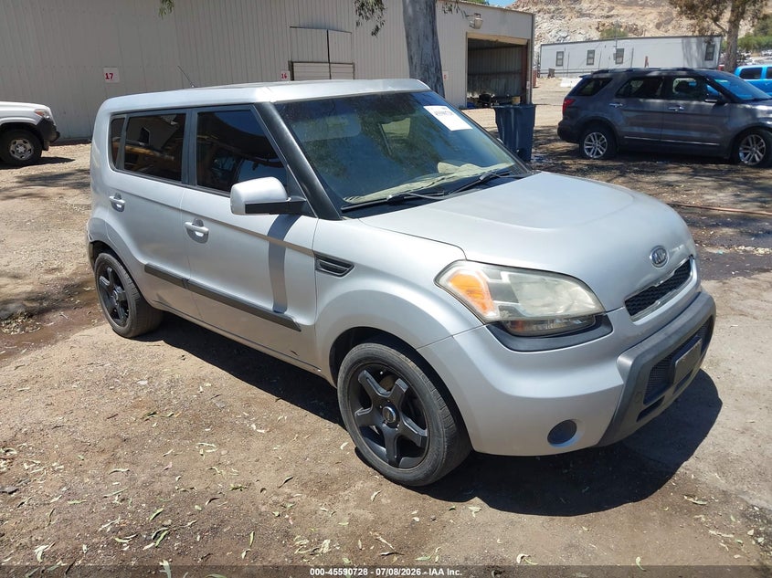 2011 Kia Soul VIN KNDJT2A22B7268050 IAAI salvage auction — NORMAL WEAR, Clear - Dealer Only (California), sold $850 on 2026-07-14 (photo 1)