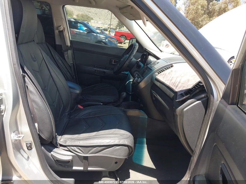 2011 Kia Soul VIN KNDJT2A22B7268050 IAAI salvage auction — NORMAL WEAR, Clear - Dealer Only (California), sold $850 on 2026-07-14 (photo 5)