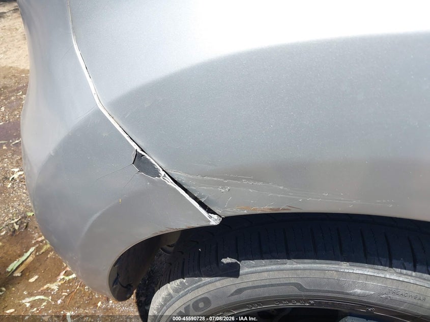 2011 Kia Soul VIN KNDJT2A22B7268050 IAAI salvage auction — NORMAL WEAR, Clear - Dealer Only (California), sold $850 on 2026-07-14 (photo 6)