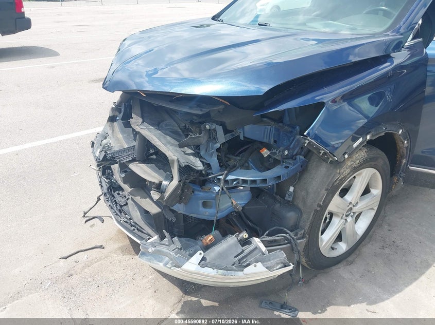 2017 Lincoln Mkc VIN 5LMCJ1D99HUL27275 IAAI salvage auction — FRONT END, Salvage Title, sold $2,550 on 2026-09-02 (photo 6)