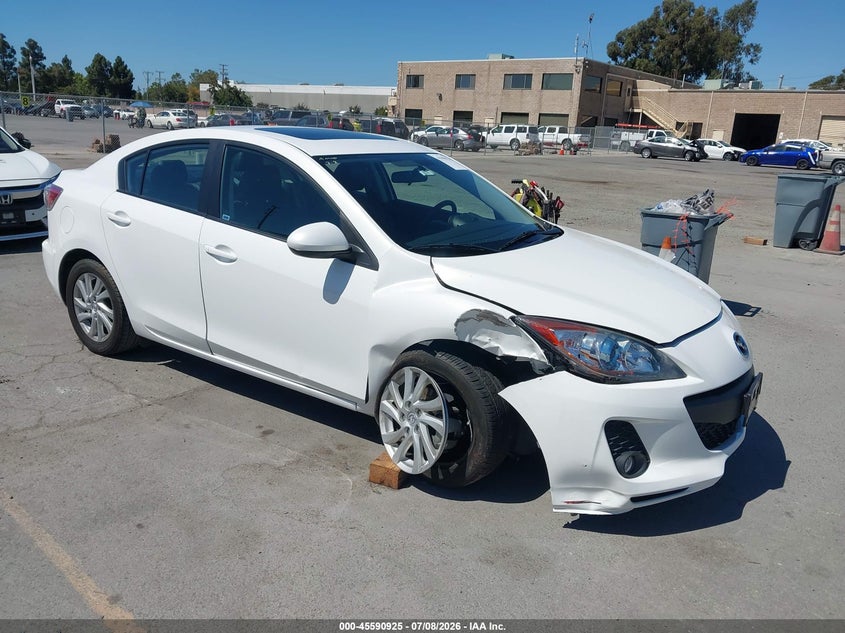 2012 Mazda 3 VIN JM1BL1W85C1575454 IAAI salvage auction — RIGHT FRONT, Salvage Title, sold $900 on 2026-07-31 (photo 1)