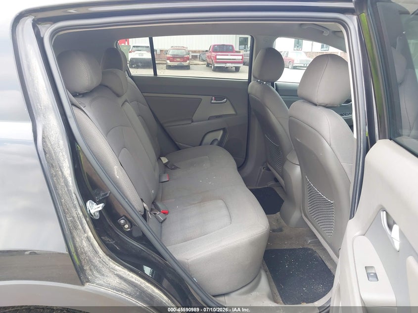 2012 Kia Sportage VIN KNDPBCA20C7278550 IAAI salvage auction — NORMAL WEAR, Clear (Michigan), sold $1,350 on 2026-07-16 (photo 8)