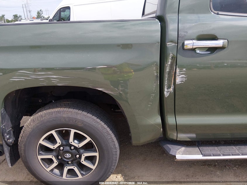 2021 Toyota Tundra VIN 5TFAY5F12MX980130 IAAI salvage auction — SIDE, Salvage Title, sold $20,300 on 2026-07-31 (photo 6)