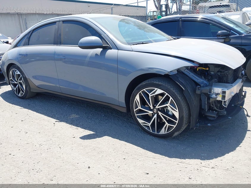 2024 Hyundai Ioniq 6 VIN KMHM34AA6RA061962 — IAAI salvage auction photo