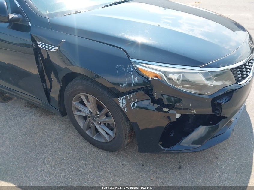 2019 Kia Optima VIN 5XXGT4L37KG363559 IAAI salvage auction — RIGHT FRONT, Salvage Title, sold $500 on 2026-07-16 (photo 6)