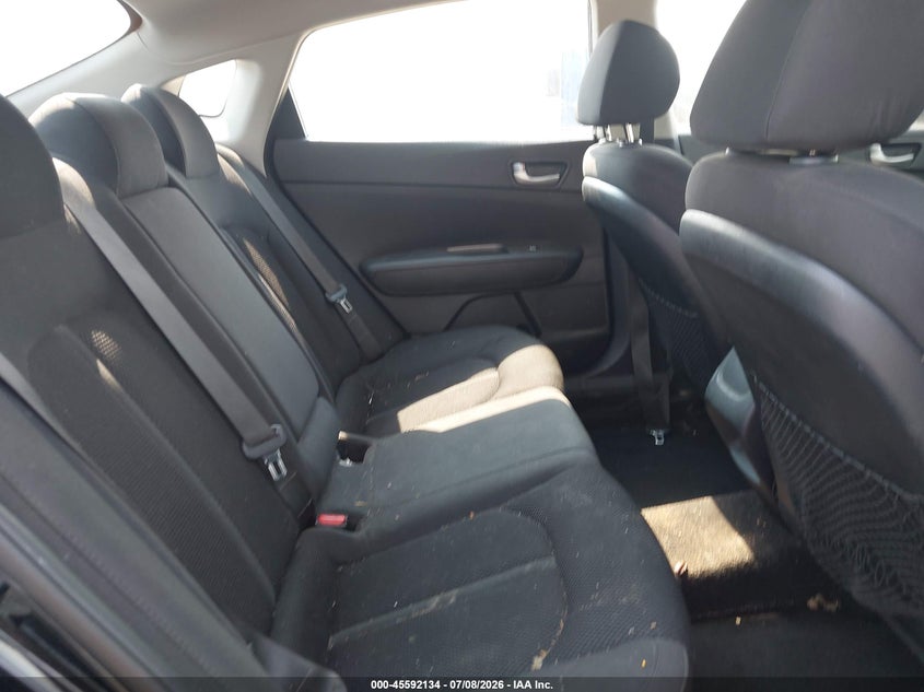 2019 Kia Optima VIN 5XXGT4L37KG363559 IAAI salvage auction — RIGHT FRONT, Salvage Title, sold $500 on 2026-07-16 (photo 8)