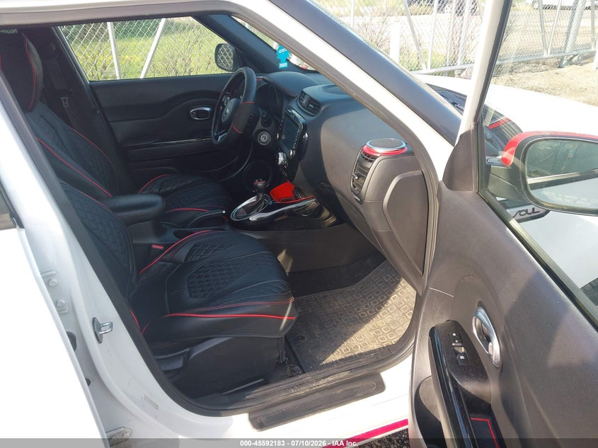 2014 Kia Soul VIN KNDJP3A52E7031017 IAAI salvage auction — NORMAL WEAR, Clear (Illinois), sold $1,300 on 2026-07-15 (photo 5)