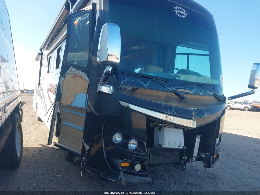 2012 Roadmaster Rail monocoque motorhome VIN 51Z4D5648C1056681 — IAAI salvage auction photo
