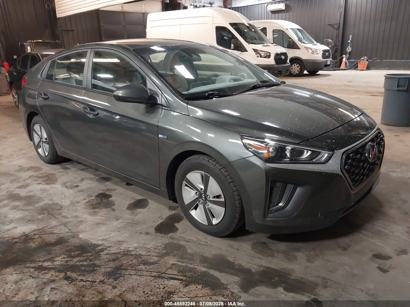 2020 Hyundai Ioniq hybrid VIN KMHC65LC3LU220210 IAAI salvage auction — REAR END, Sf97 (New York), sold $7,750 on 2026-08-20 (photo 1)