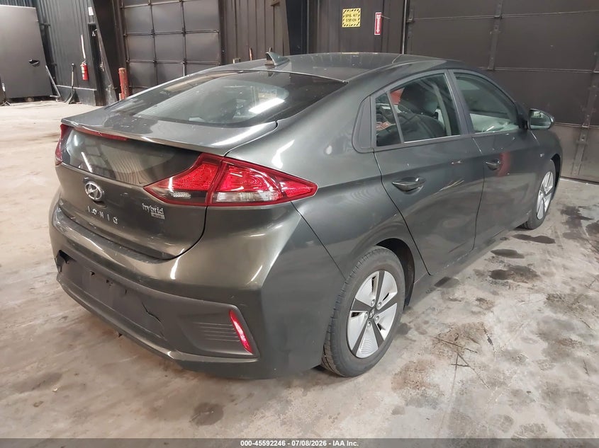 2020 Hyundai Ioniq hybrid VIN KMHC65LC3LU220210 IAAI salvage auction — REAR END, Sf97 (New York), sold $7,750 on 2026-08-20 (photo 4)