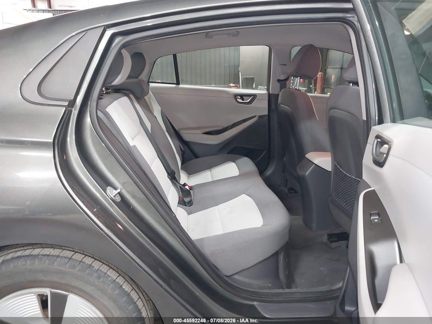 2020 Hyundai Ioniq hybrid VIN KMHC65LC3LU220210 IAAI salvage auction — REAR END, Sf97 (New York), sold $7,750 on 2026-08-20 (photo 8)