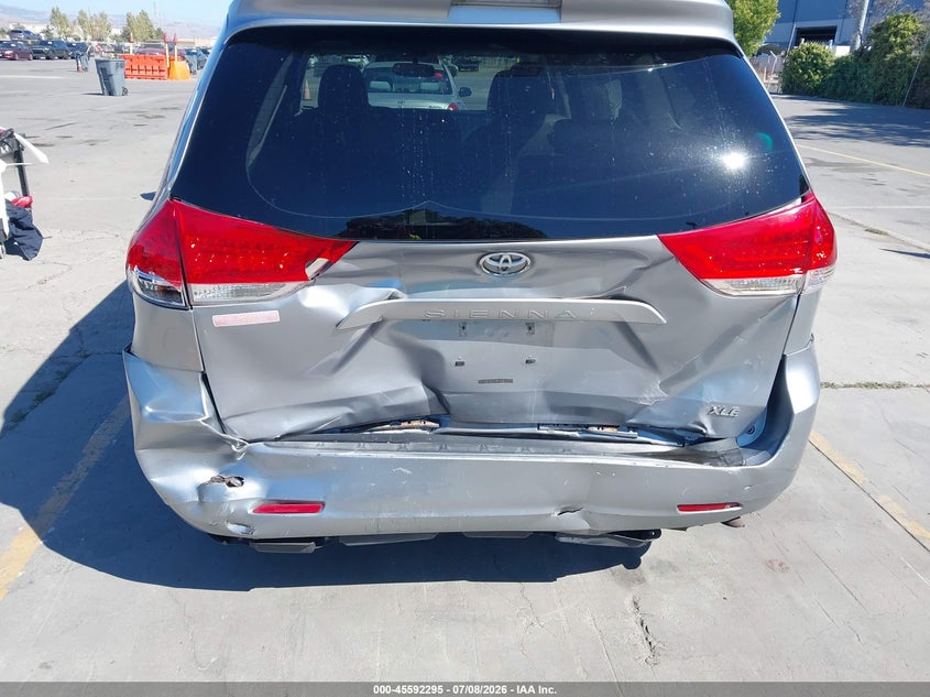 2012 Toyota Sienna VIN 5TDYK3DC0CS190466 IAAI salvage auction — REAR END, Clear - Dealer Only (California), sold $2,000 on 2026-07-27 (photo 6)