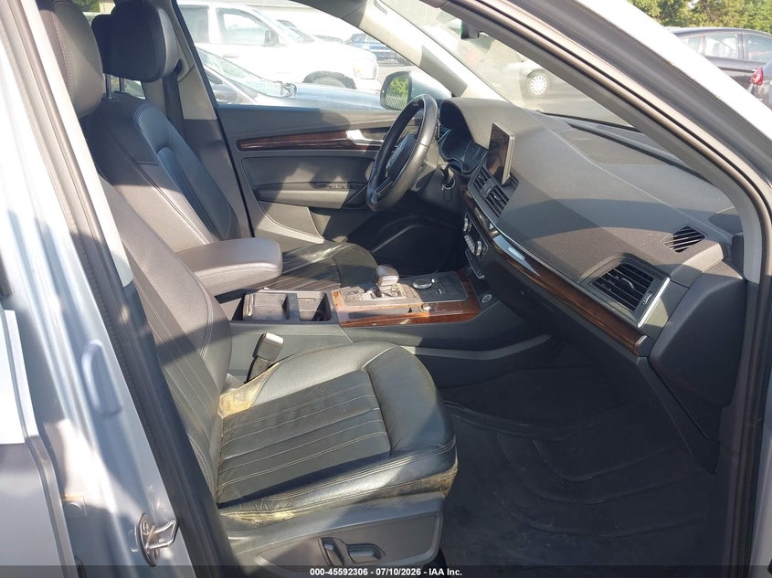 2018 Audi Q5 VIN WA1ANAFY2J2000459 IAAI salvage auction — NORMAL WEAR, Clear (Georgia), sold $4,100 on 2026-07-29 (photo 5)