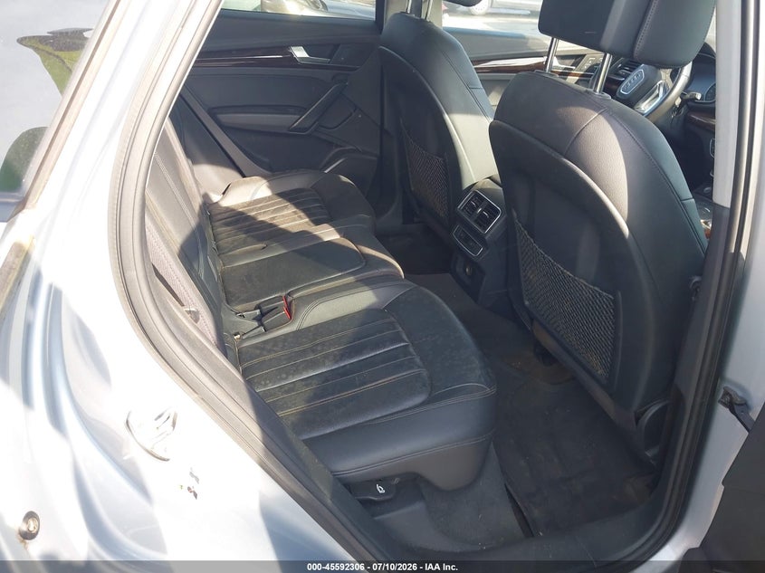 2018 Audi Q5 VIN WA1ANAFY2J2000459 IAAI salvage auction — NORMAL WEAR, Clear (Georgia), sold $4,100 on 2026-07-29 (photo 8)