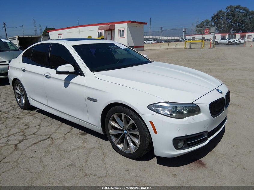 2015 BMW 5er VIN WBA5A5C52FD516608 IAAI salvage auction — UNKNOWN, Salvage (California), sold $2,150 on 2026-07-29 (photo 1)