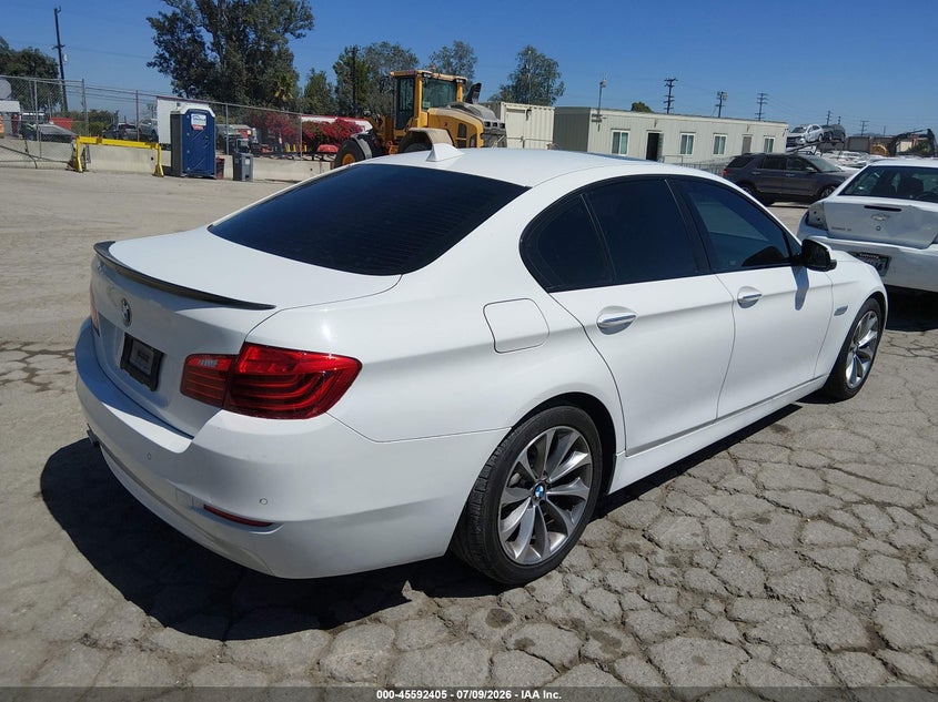 2015 BMW 5er VIN WBA5A5C52FD516608 IAAI salvage auction — UNKNOWN, Salvage (California), sold $2,150 on 2026-07-29 (photo 4)