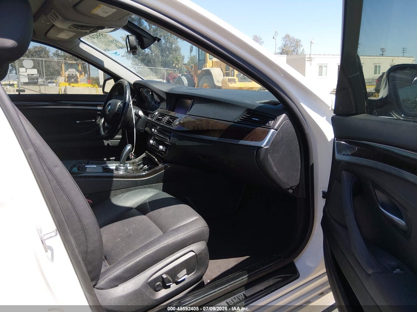 2015 BMW 5er VIN WBA5A5C52FD516608 IAAI salvage auction — UNKNOWN, Salvage (California), sold $2,150 on 2026-07-29 (photo 5)