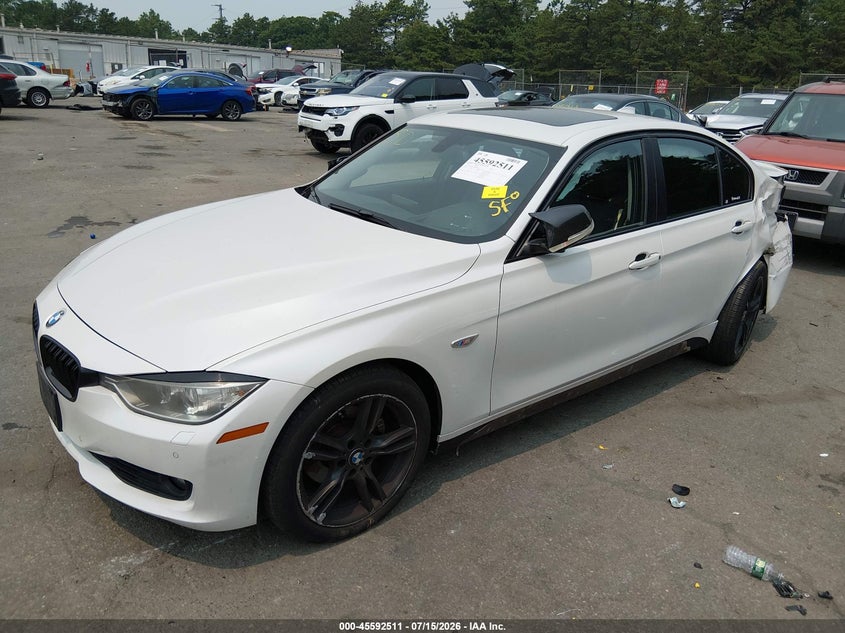 2015 BMW 3er VIN WBA3B3G52FNR88613 IAAI salvage auction — REAR END, Mv-907A (New York), sold $25 on 2026-07-28 (photo 2)