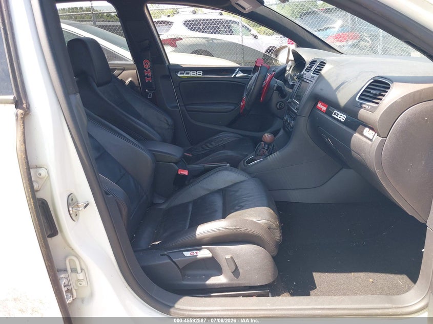 2013 Volkswagen Gti VIN WVWHD7AJ4DW139977 IAAI salvage auction — NORMAL WEAR, Clear (Connecticut), sold $1,000 on 2026-07-23 (photo 5)