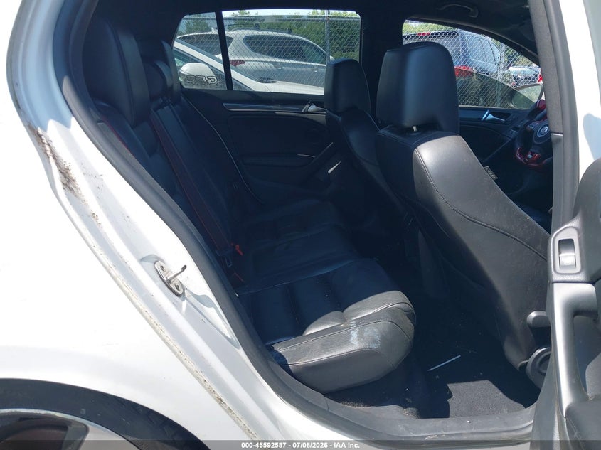 2013 Volkswagen Gti VIN WVWHD7AJ4DW139977 IAAI salvage auction — NORMAL WEAR, Clear (Connecticut), sold $1,000 on 2026-07-23 (photo 8)