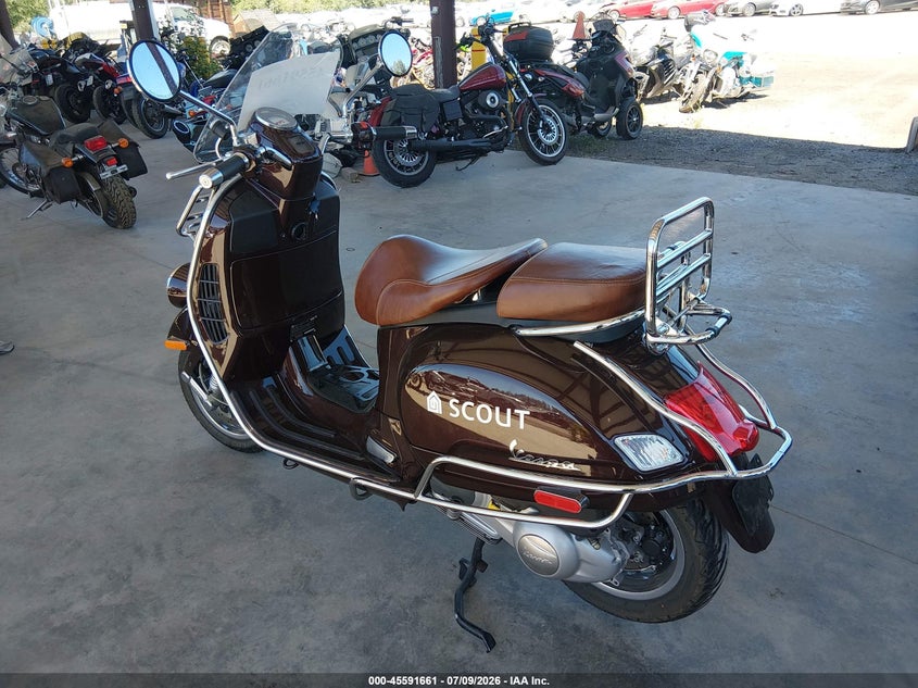 2012 Vespa Gts VIN ZAPM459L1C5900475 IAAI salvage auction — RIGHT SIDE, Salvage Title, sold $1,400 on 2026-08-05 (photo 3)