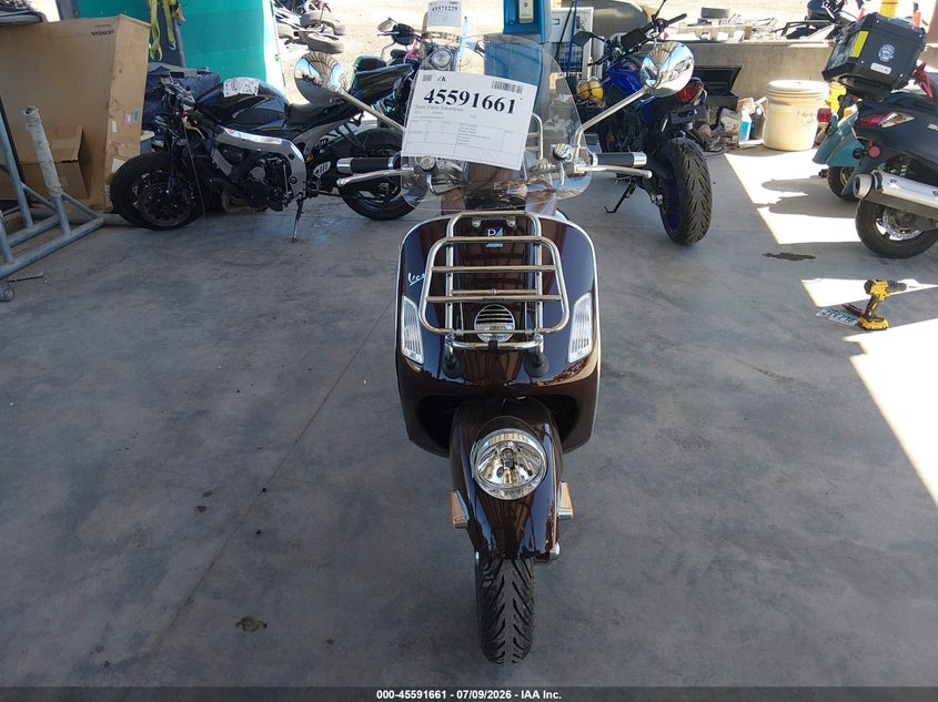 2012 Vespa Gts VIN ZAPM459L1C5900475 IAAI salvage auction — RIGHT SIDE, Salvage Title, sold $1,400 on 2026-08-05 (photo 5)